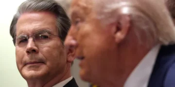 US National Debt $39 Trillion Milestone Raises Alarm Over Long-Term Fiscal Path