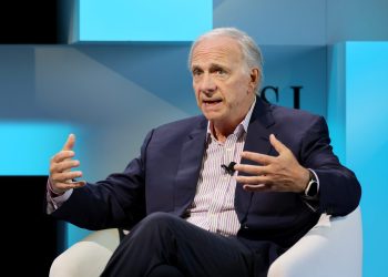 U.S. Must Slash Deficit to 3% or Face Debt “Death Spiral,” Warns Ray Dalio