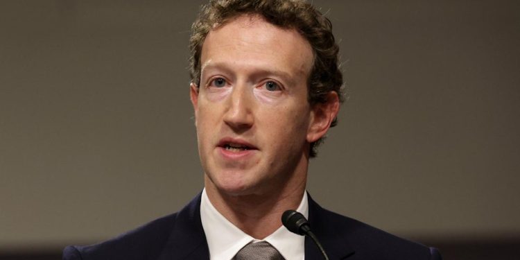 Mark Zuckerberg scouts real estate as markets waver
