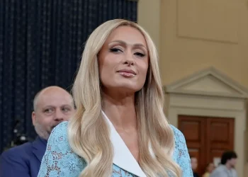 Paris Hilton’s nonprofit aids female owners after LA wildfires