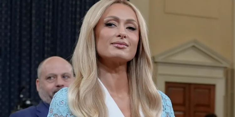 Paris Hilton’s nonprofit aids female owners after LA wildfires