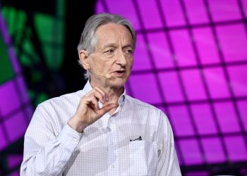 Geoffrey Hinton AI warning: Humanity may not be able to stop superintelligent machines