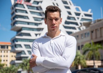 This founder turned field pitches into data — and VCs are betting on his billion-dollar vision