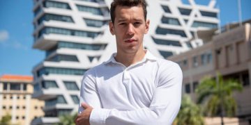 This founder turned field pitches into data — and VCs are betting on his billion-dollar vision