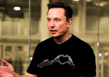 Elon Musk fires autonomous vehicle experts: A risky move for Tesla?