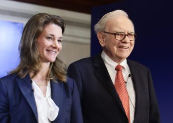 Billionaires Pledged $600B to Charity—But the Gates-Buffett Era of Philanthropy May Be Over
