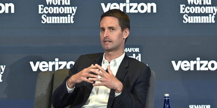 Snap ad revenue loophole triggers stock plunge as $800 bug puts over $1 billion at risk
