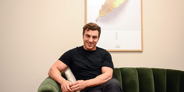 Airbnb’s New Services App Faces Criticism, But Chesky Should Be Happy