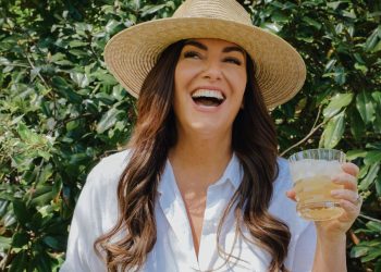 The step-by-step model Amy Porterfield used to build a $120M course brand