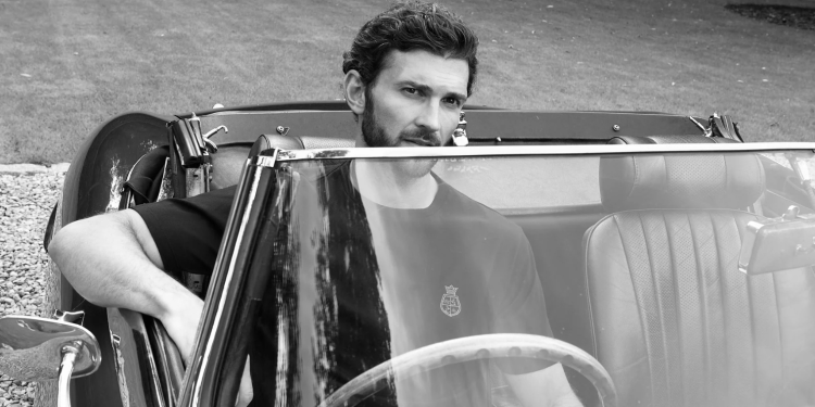 The luxury T-shirt stitched with 24 carat gold that Iker Casillas and top footballers swear by