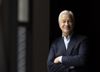 Jamie Dimon Downplays Exit Talk as JPMorgan Grooms Three CEO Contenders