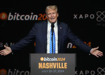 Trump meme coin nets $320M in fees ahead of dinner event
