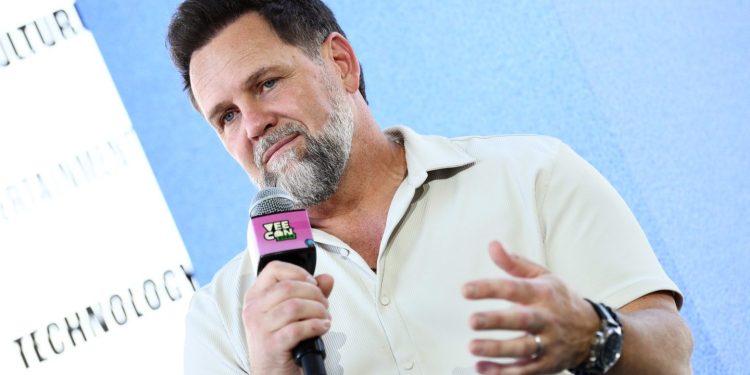 A $650 Theragun Sparked a Multimillion-Dollar Fallout Between Friends