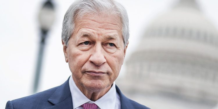 Treasury’s Bessent Says Jamie Dimon’s Bond Warnings Never Pan Out