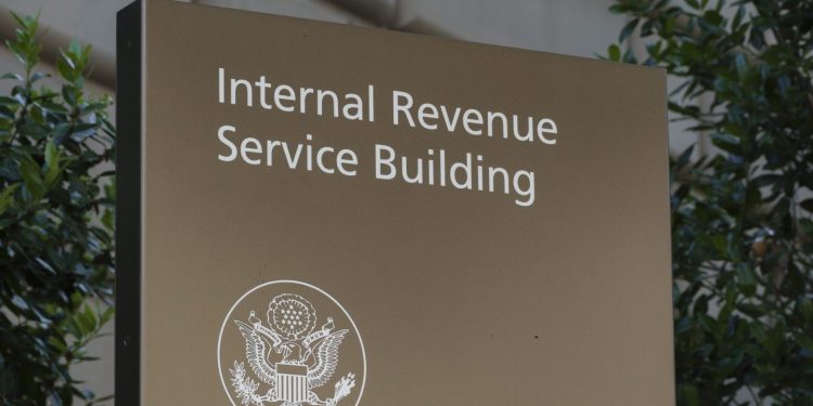 Bitcoin investors warned: IRS is watching your trades more closely than ever