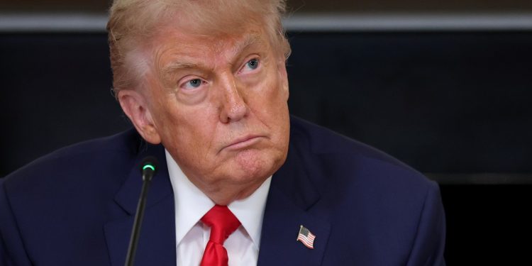 Trump’s $1,000 Baby Investment Plan Sparks Praise – and Backlash