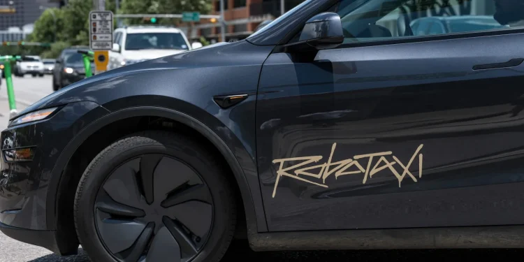 Tesla’s Robotaxi Launch Faces Scrutiny After Traffic Law Violations