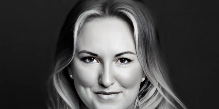 Why Founders and Fortune 500s Are Listening to Lindsay Browning