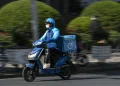 Alibaba Faces $100B Rout Risk as China’s E-commerce Turf War Escalates
