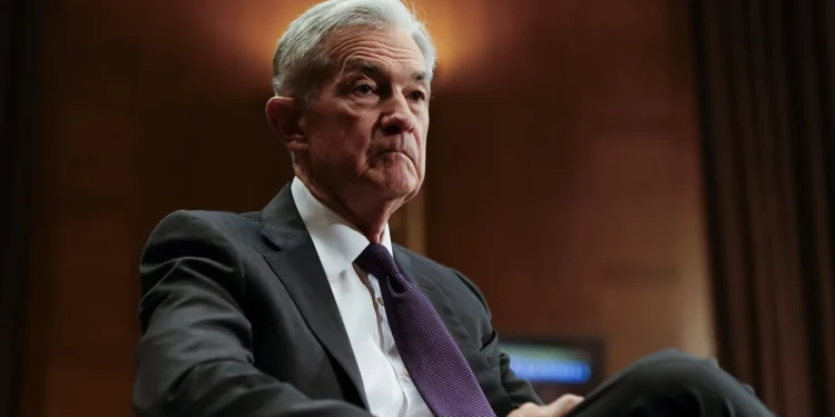 Trump Admin Targets $2.5B Fed Renovation Over VIP Dining and Bureaucratic Wrangling