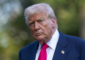 Trump Banishes Wall Street Journal from Air Force One Over Epstein Story