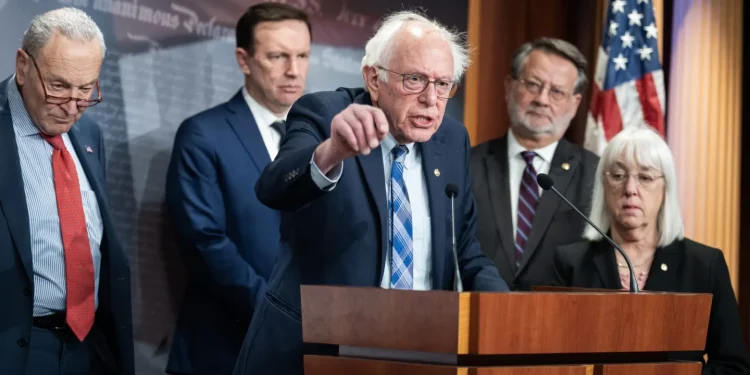 Sanders-Trump alliance backs equity stakes in chipmakers