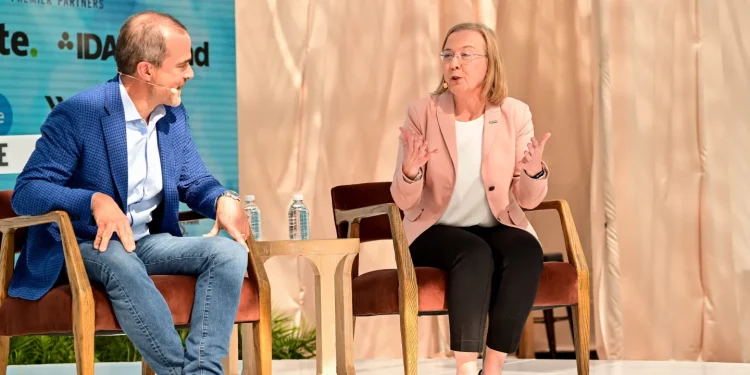 Slate CEO Says EV Tax Credit Removal Opens Battery Supplier Capacity