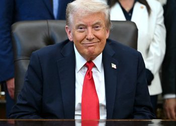 Trump’s Economic Approval Falls Amid Shutdown and Inflation, CNBC Survey Shows