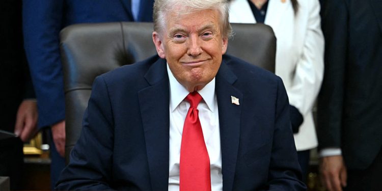 Trump’s Economic Approval Falls Amid Shutdown and Inflation, CNBC Survey Shows