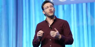 Simon Sinek Says Failure Is ‘the Gift’ Behind Every Success