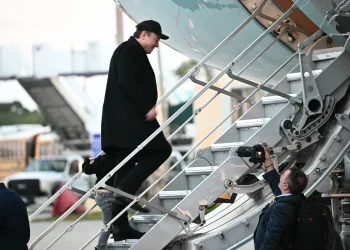 Tesla’s ‘Musk Magic’ Premium Looks Overpriced After Weak Earnings