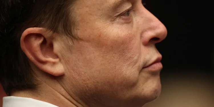 Tech Stocks Show ‘Early Signs of Vulnerability,’ JPMorgan Warns