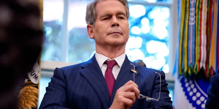 U.S. Backs Argentina to Prevent South America ‘Failed States’