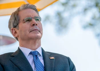 China to Boost U.S. Soybean Purchases as Bessent Warns Against 100% Tariff