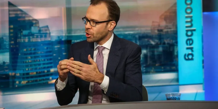 Goldman Sachs Warns Jobs Market Is Weakest in 50 Years Outside a Recession