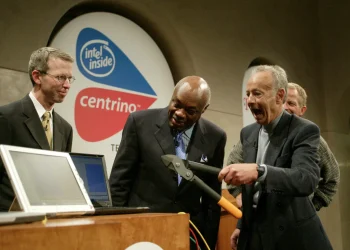 Intel’s Famous Culture Collapsed Amid Chipmaker’s Decline