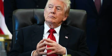 Budget Watchdog Warns Trump’s $2,000 Tariff Dividends Could Cost Twice the Revenue