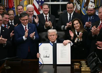 U.S. Government Shutdown Ends, but Wall Street Faces Another in 10 Weeks