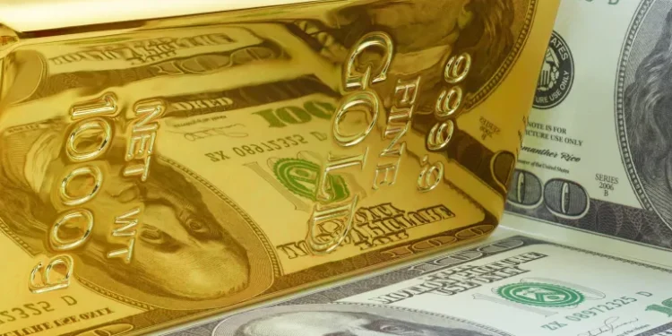 Dollar Sinks as Trump Tariffs Ignite Reserve Currency Fears