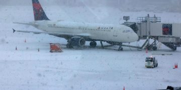 Winter Flight Cancellations Airline Refunds, What Travelers Are Owed When Storms Hit