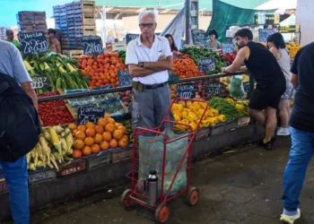 Argentina Inflation Debate Deepens as Economists Question Official Data