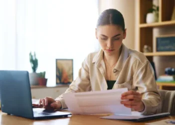 White-Collar Workers Are Paying Headhunters to Find Jobs in a Stalled Job Market