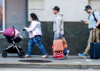 The E-Shaped Economy Is Redefining America’s Consumer Divide