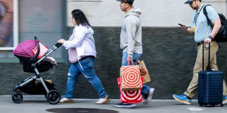 The E-Shaped Economy Is Redefining America’s Consumer Divide