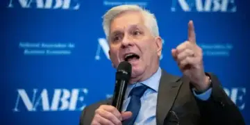 Fed Governor Says Negative Job Growth Could Sway March Rate Decision