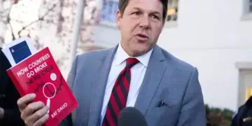 U.S. Debt Interest Costs Top $1 Trillion as Budget Chair Pushes for Constitutional Action