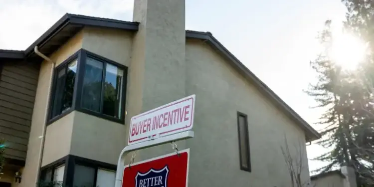 US Housing Market Imbalance Hits Record as Sellers Outnumber Buyers by Nearly 50%