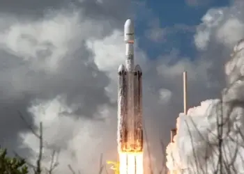 Space Stocks Rally as Investors Prepare for SpaceX IPO