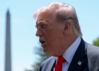 US Debt Surpasses GDP as Credit Risks Intensify