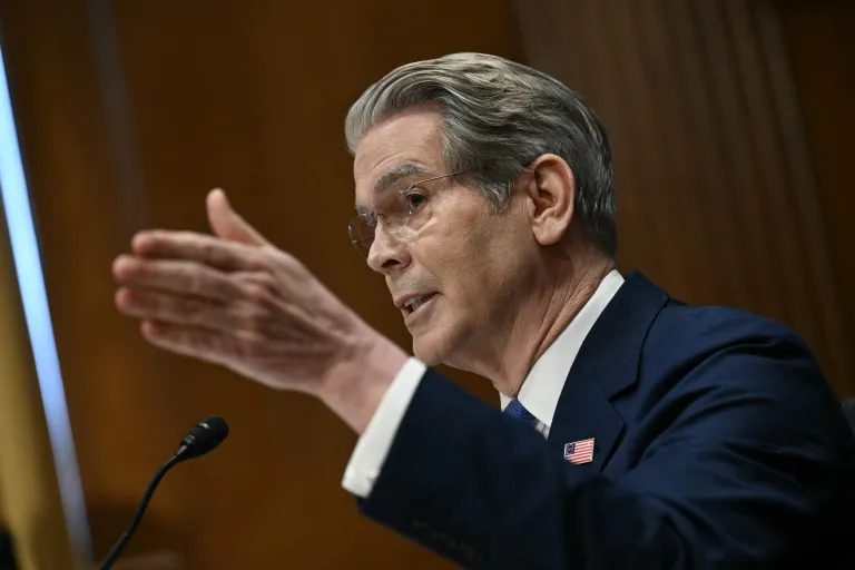Bessent Bets Economic Growth Can Preserve Social Security